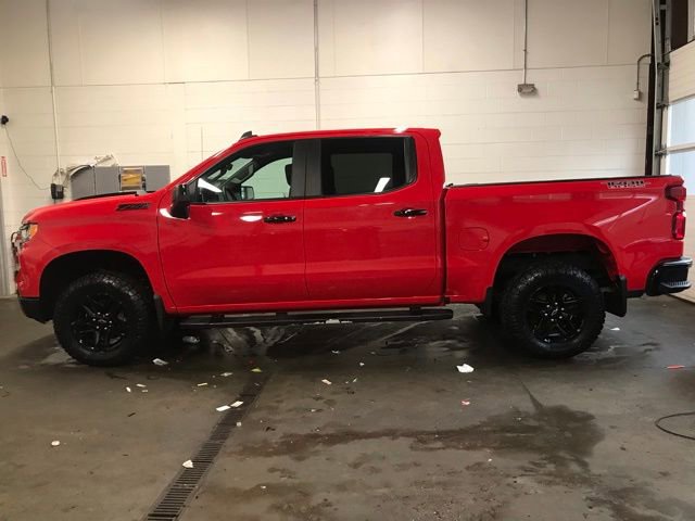 Used 2024 Chevrolet Silverado 1500 LT Trail Boss w/ LPO, Dark Essentials Package image 3