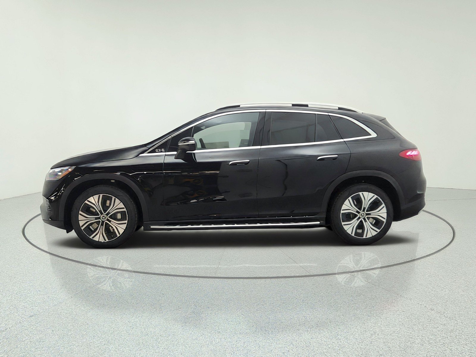 New 2027 Mercedes-Benz EQE 320+ SUV image 8