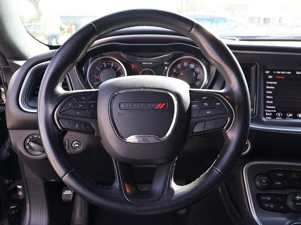 Used 2019 Dodge Challenger SXT RWD image 30
