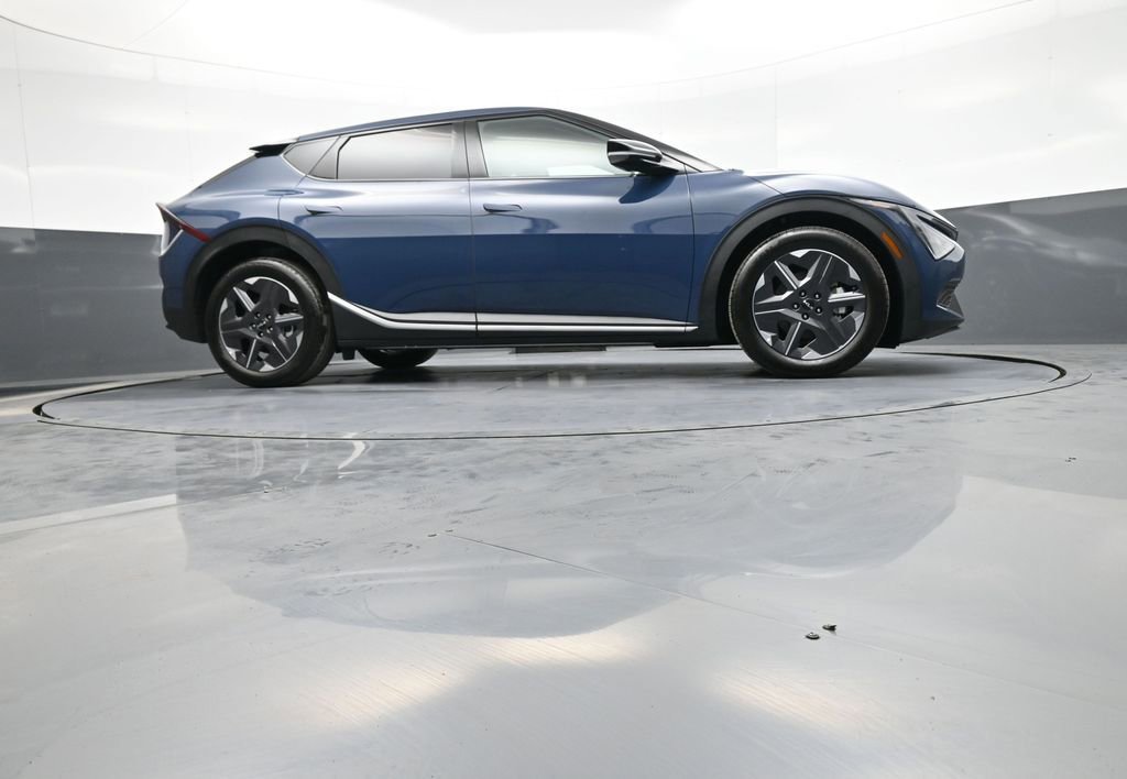 New 2025 Kia EV6 Light image 28