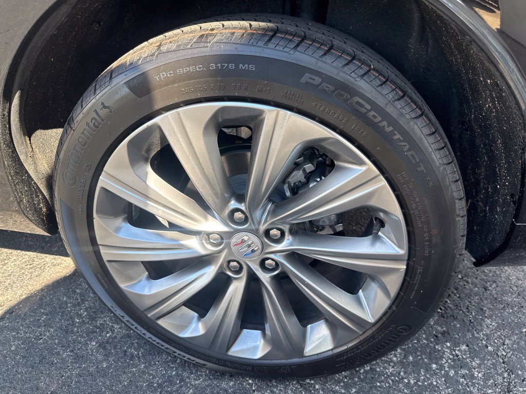 Used 2026 Buick Envista Avenir FWD image 48