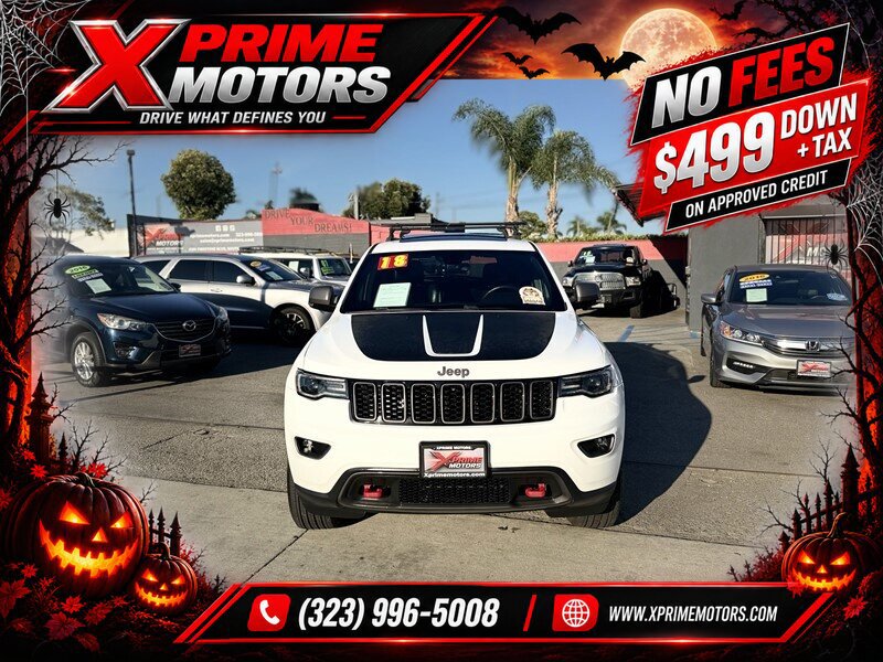 Used 2018 Jeep Grand Cherokee Trailhawk w/ Trailhawk Luxury Group AWD/4WD image 2