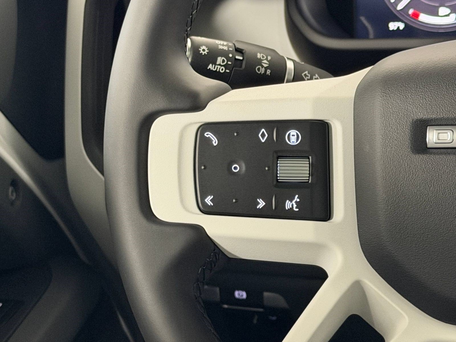 New 2026 Land Rover Defender 110 S AWD/4WD image 16