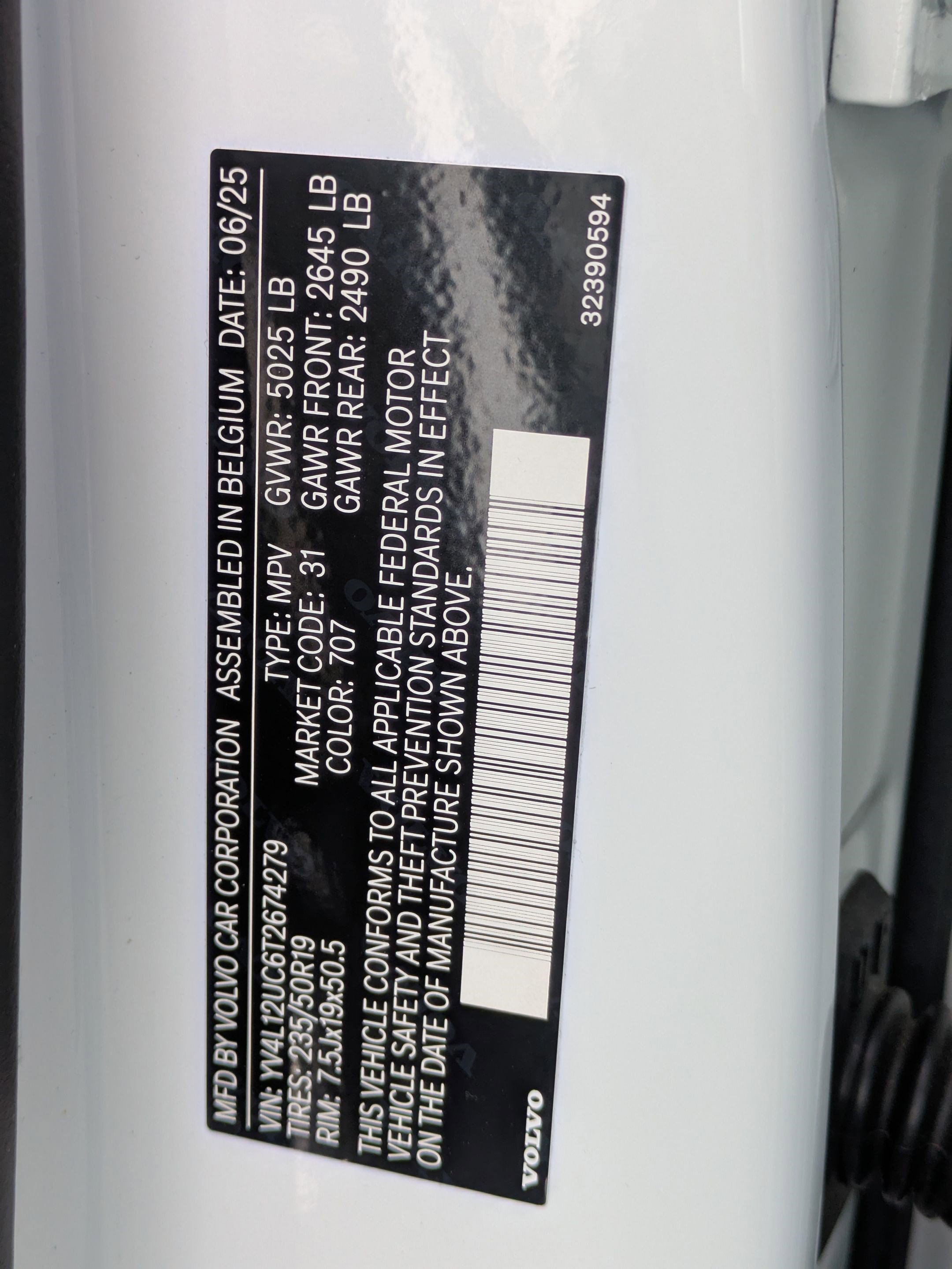 New 2026 Volvo XC40 B5 Plus w/ Climate Package image 17