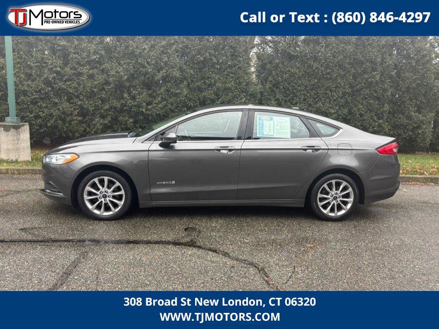 Used 2017 Ford Fusion S image 5