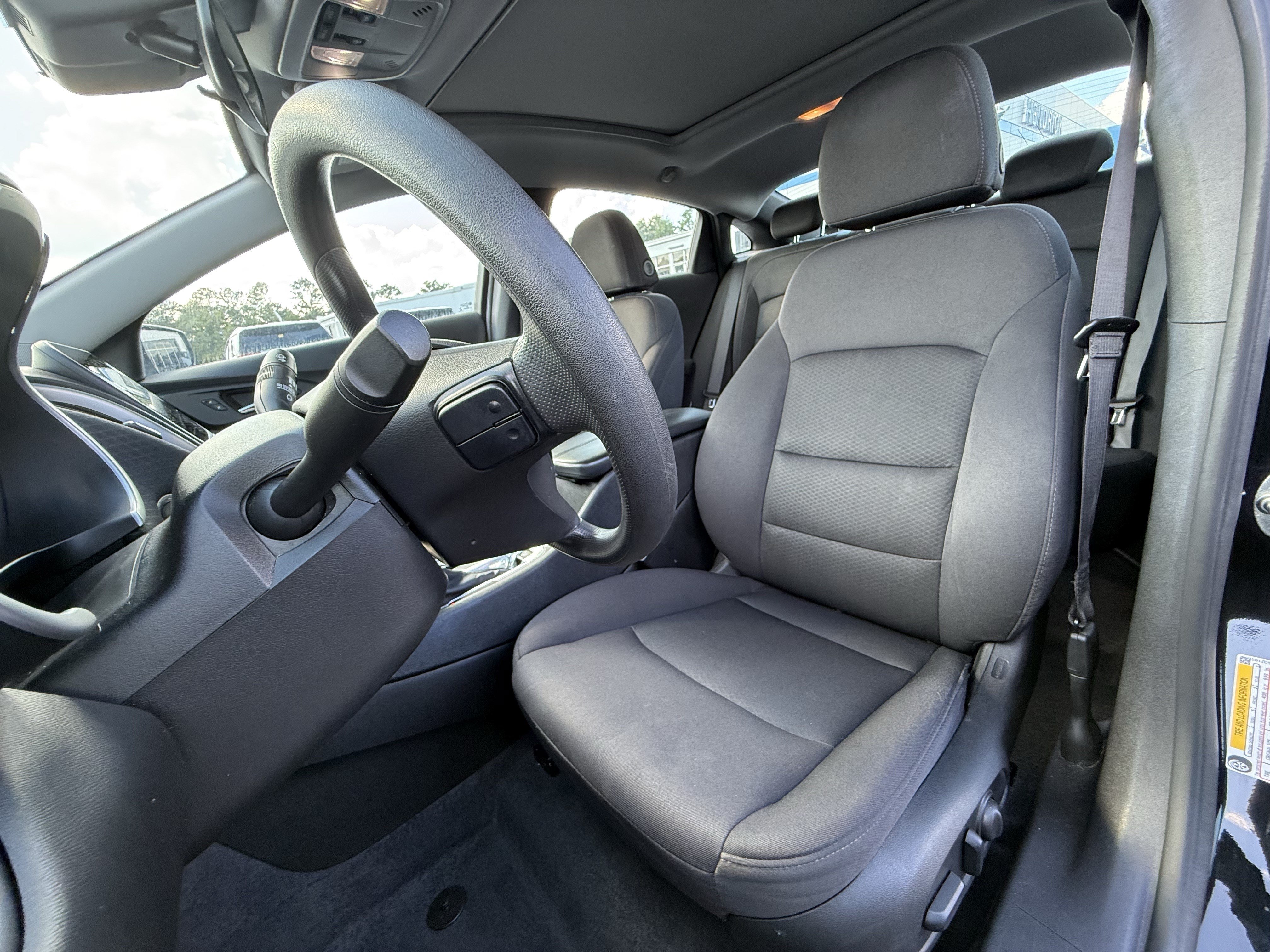 Used 2024 Chevrolet Malibu LT FWD image 16