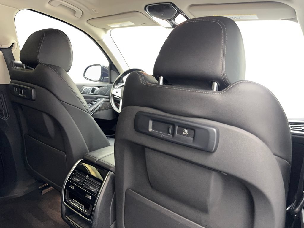 Used 2020 BMW X7 xDrive40i w/ Premium Package AWD/4WD image 46