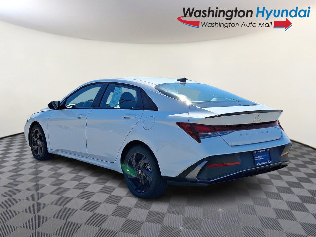 Certified 2026 Hyundai Elantra Sport FWD image 4