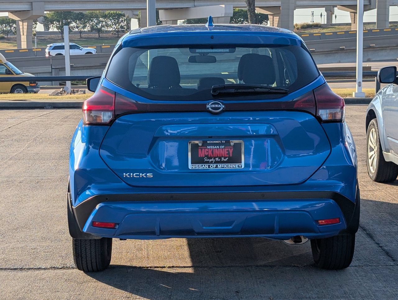 Certified 2025 Nissan Kicks Play S FWD image 5