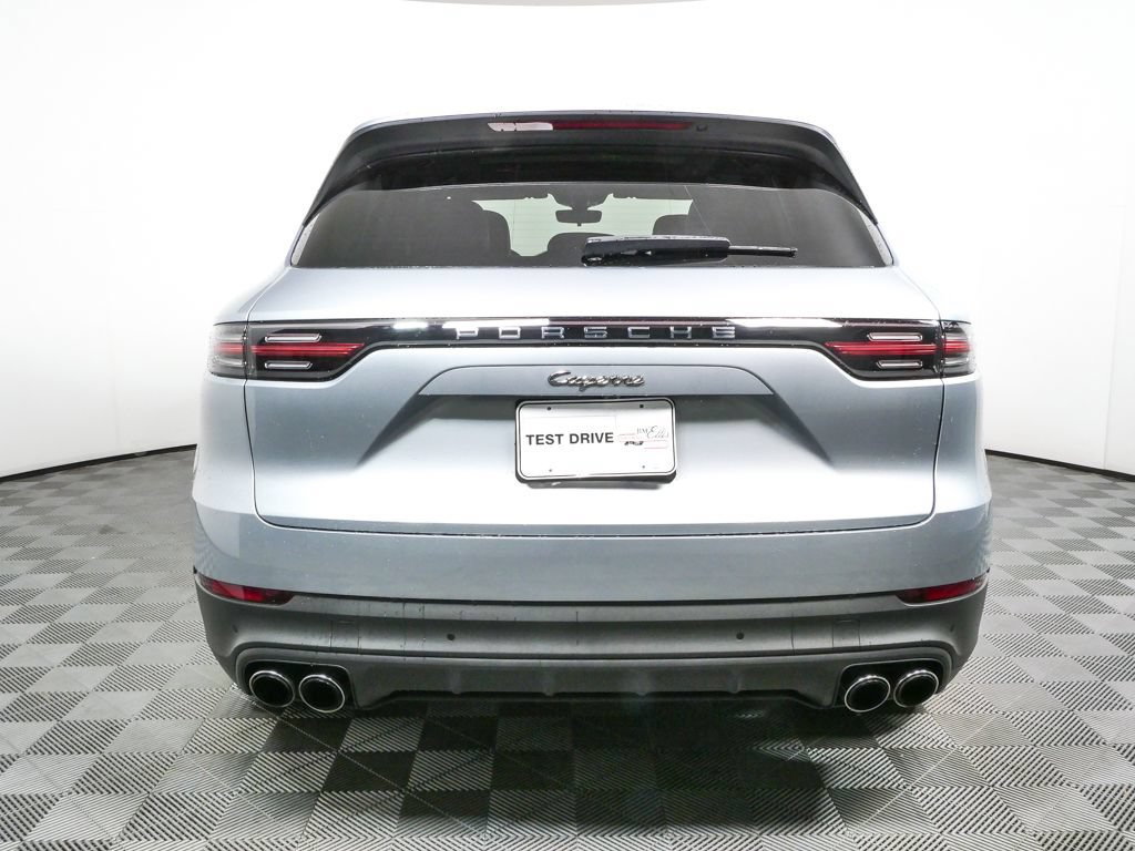 Certified 2022 Porsche Cayenne E-Hybrid AWD/4WD image 29