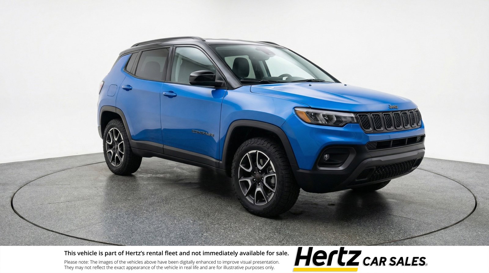Used 2025 Jeep Compass Trailhawk image 1