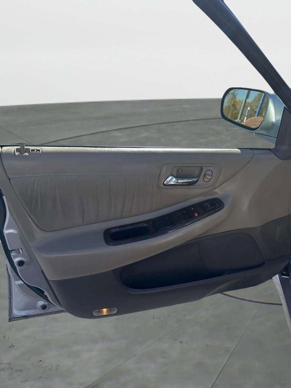 Used 1999 Honda Accord EX image 19