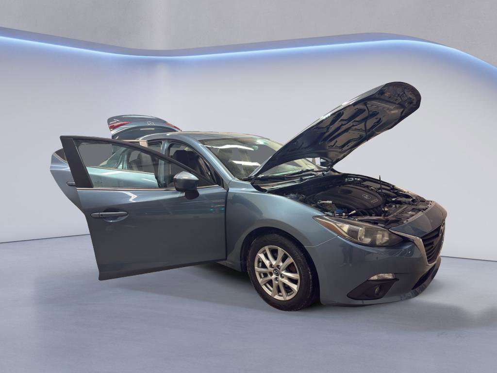 Used 2015 MAZDA MAZDA3 i Grand Touring image 8