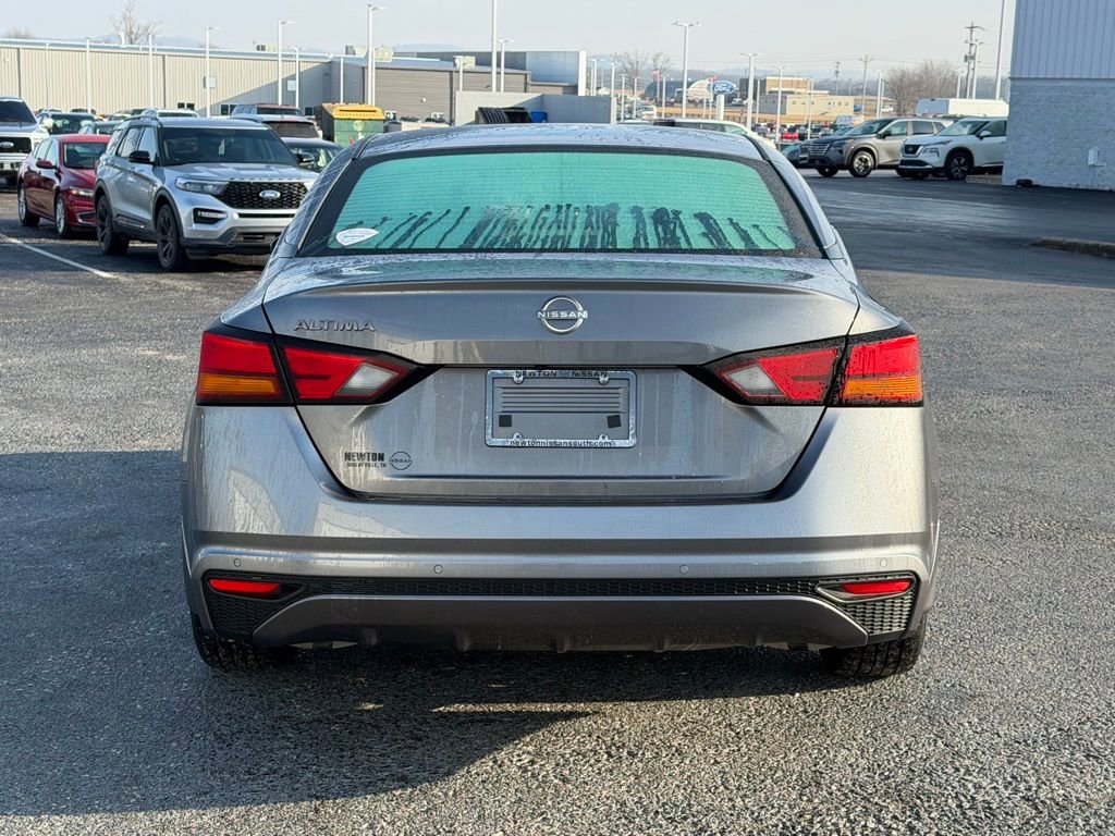 Used 2024 Nissan Altima 2.5 S image 6