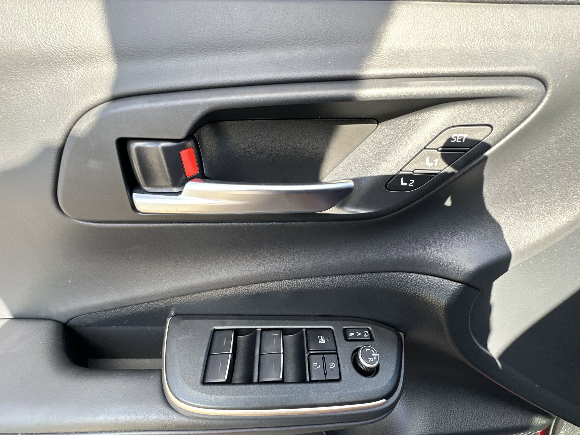 Used 2023 Toyota Crown Platinum image 15