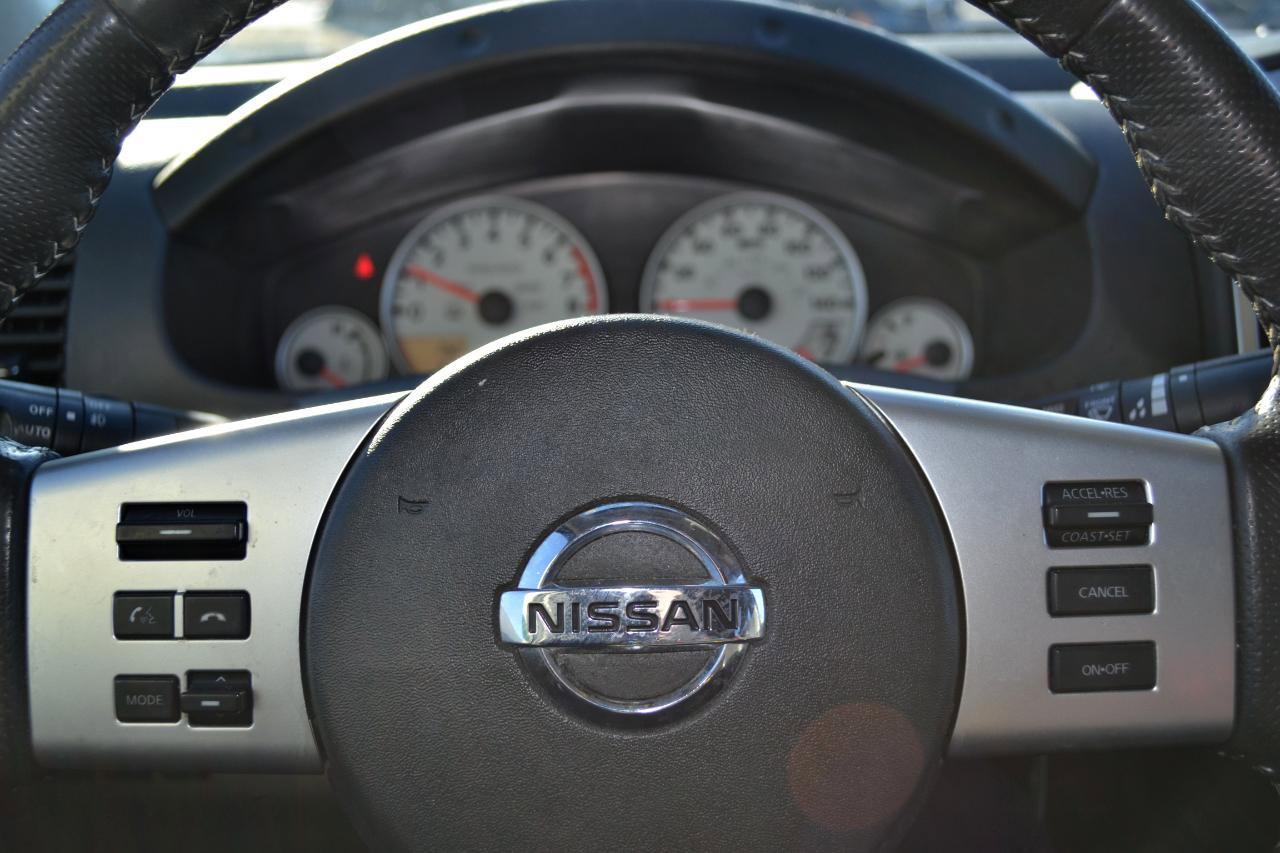 Used 2016 Nissan Frontier PRO-4X w/ Pro-4x Luxury Package image 15