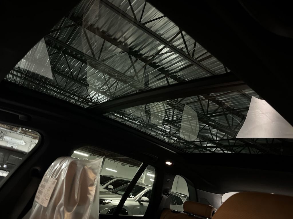 New 2026 BMW X5 M60i w/ Climate Comfort Package image 22