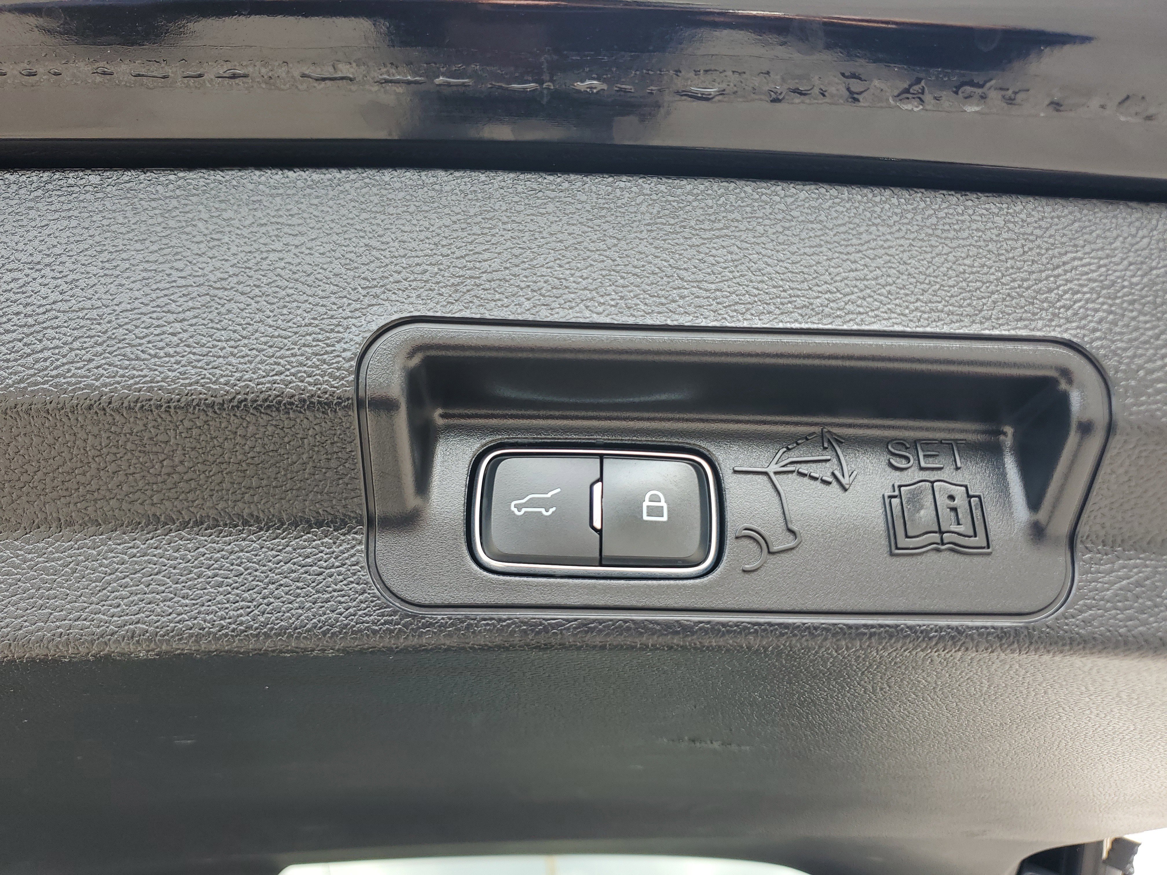 Used 2023 Ford Explorer XLT w/ Equipment Group 202A image 16