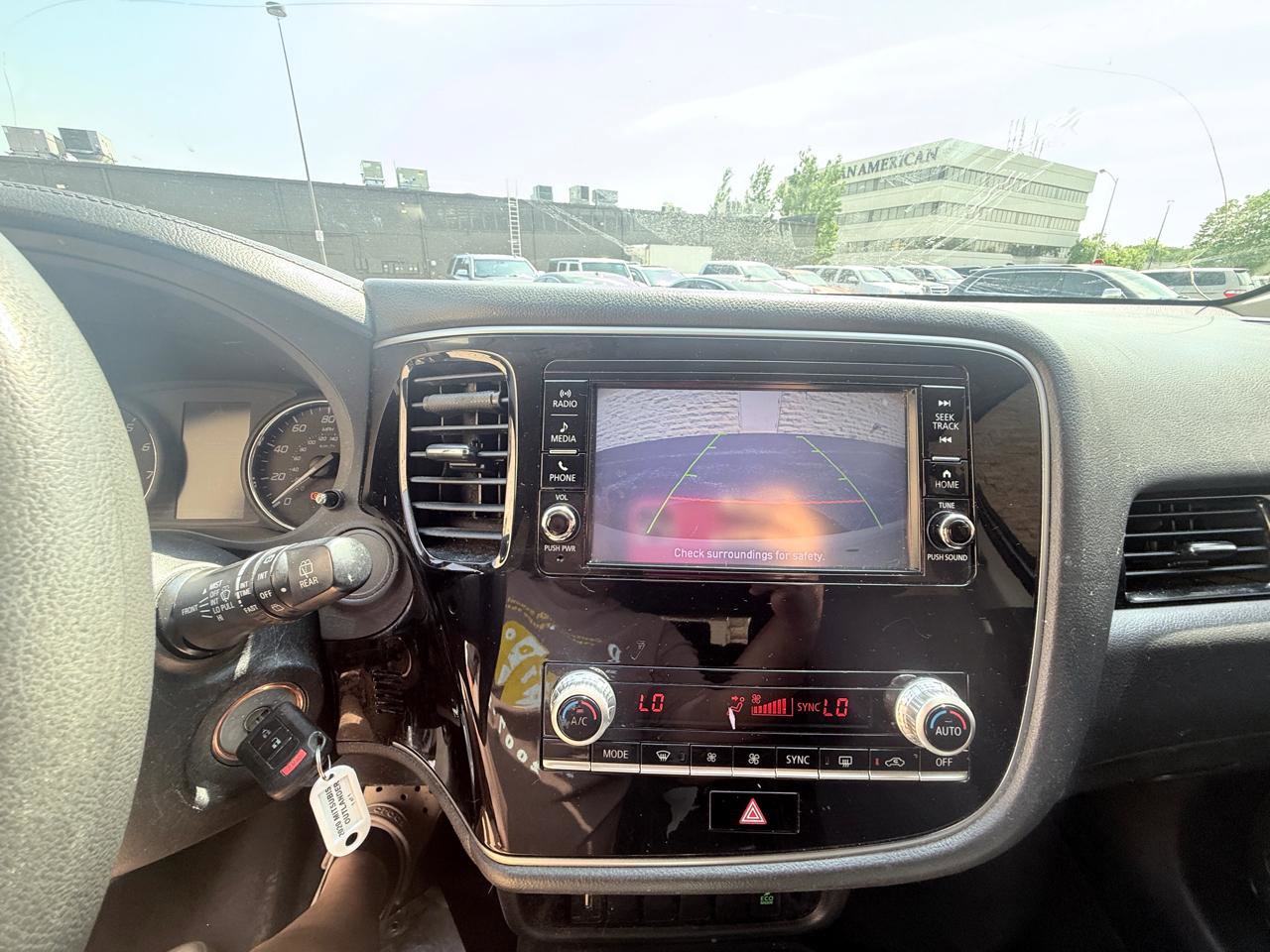Used 2020 Mitsubishi Outlander ES FWD image 15