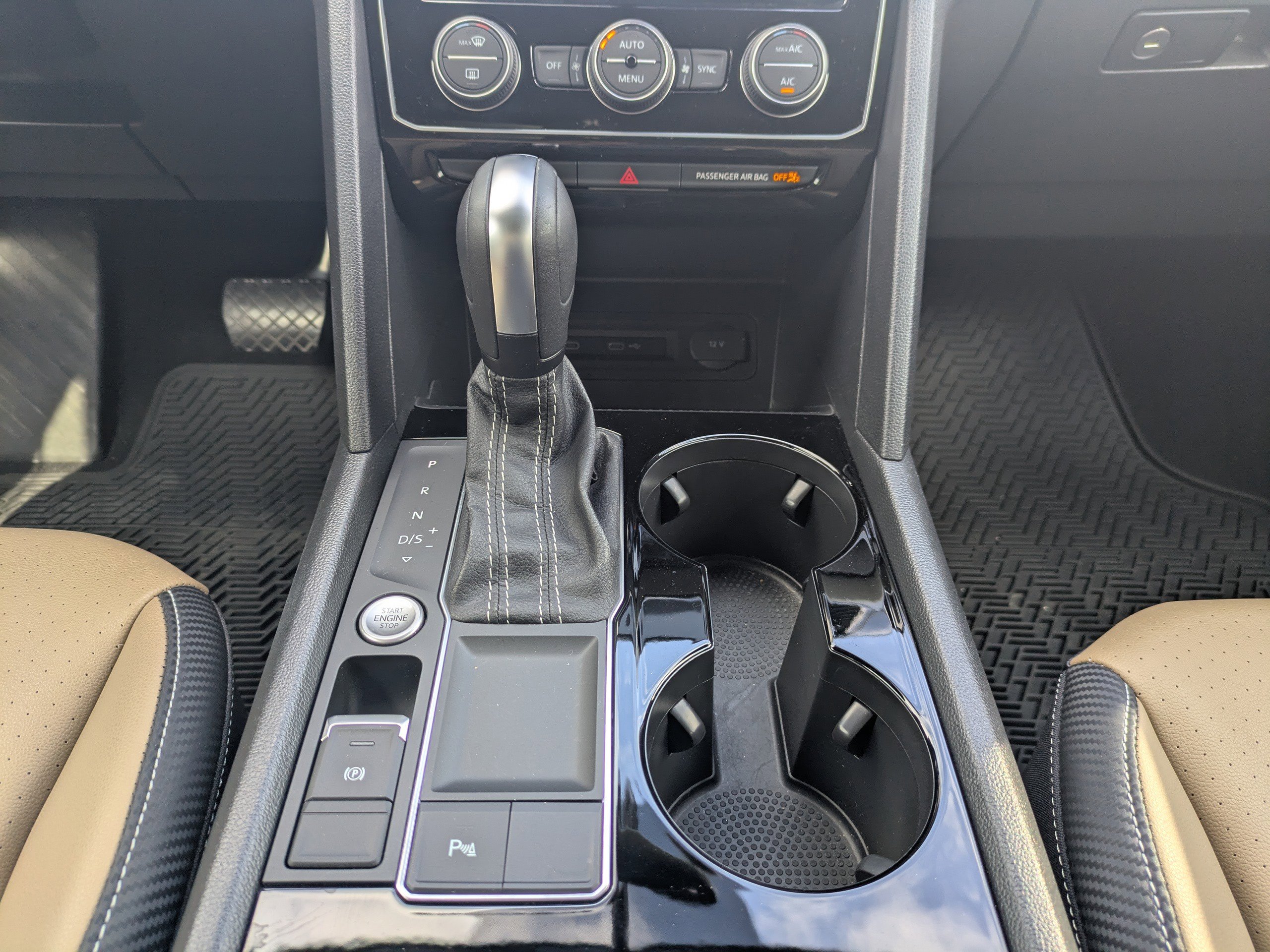 Used 2023 Volkswagen Atlas Cross Sport SE FWD image 20