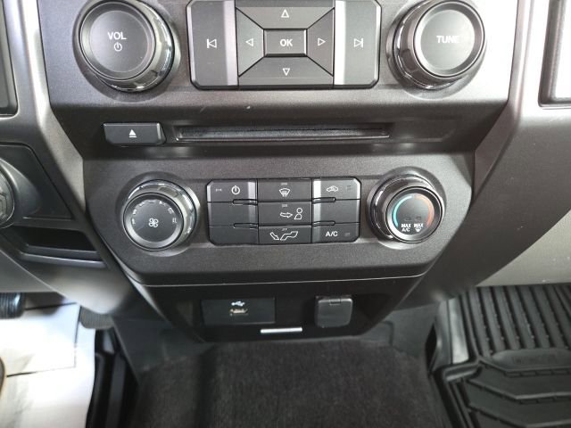 Used 2017 Ford F150 XLT w/ XTR Package image 12