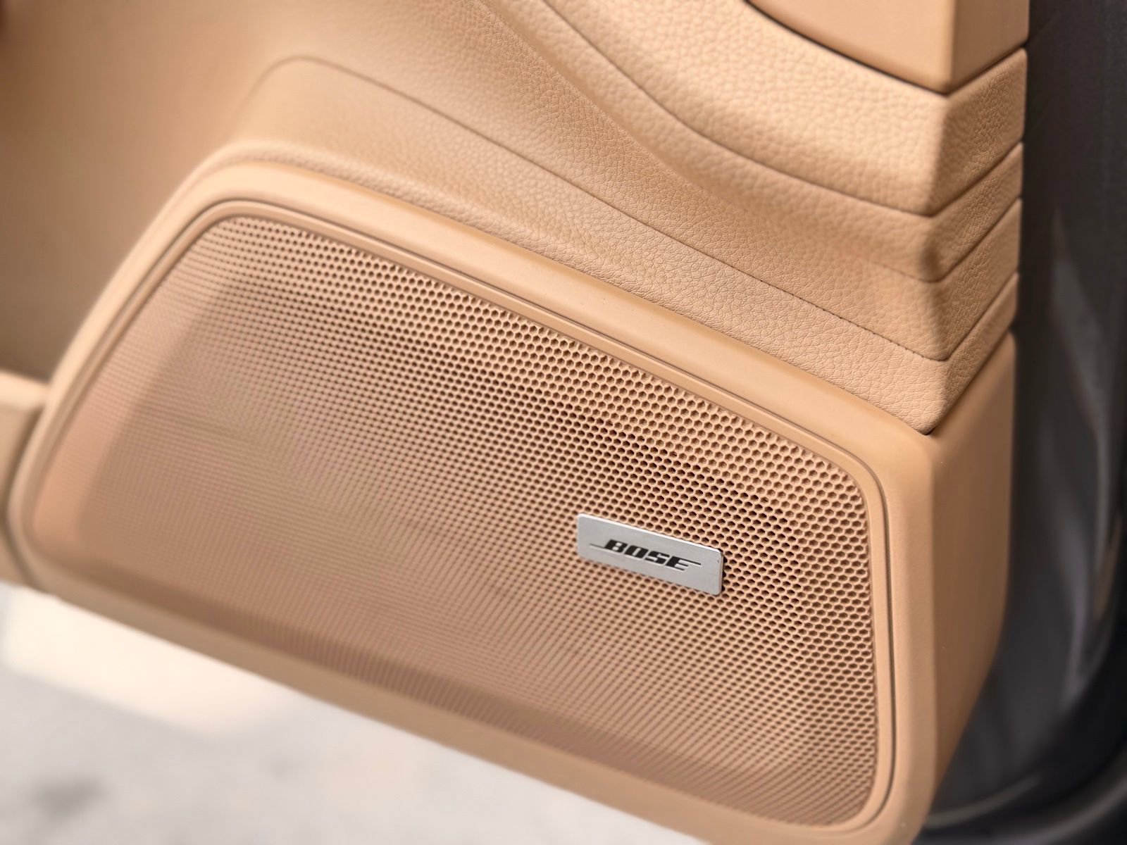 Used 2018 Porsche Panamera 4 image 20