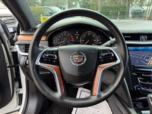 Used 2015 Cadillac XTS Premium image 28