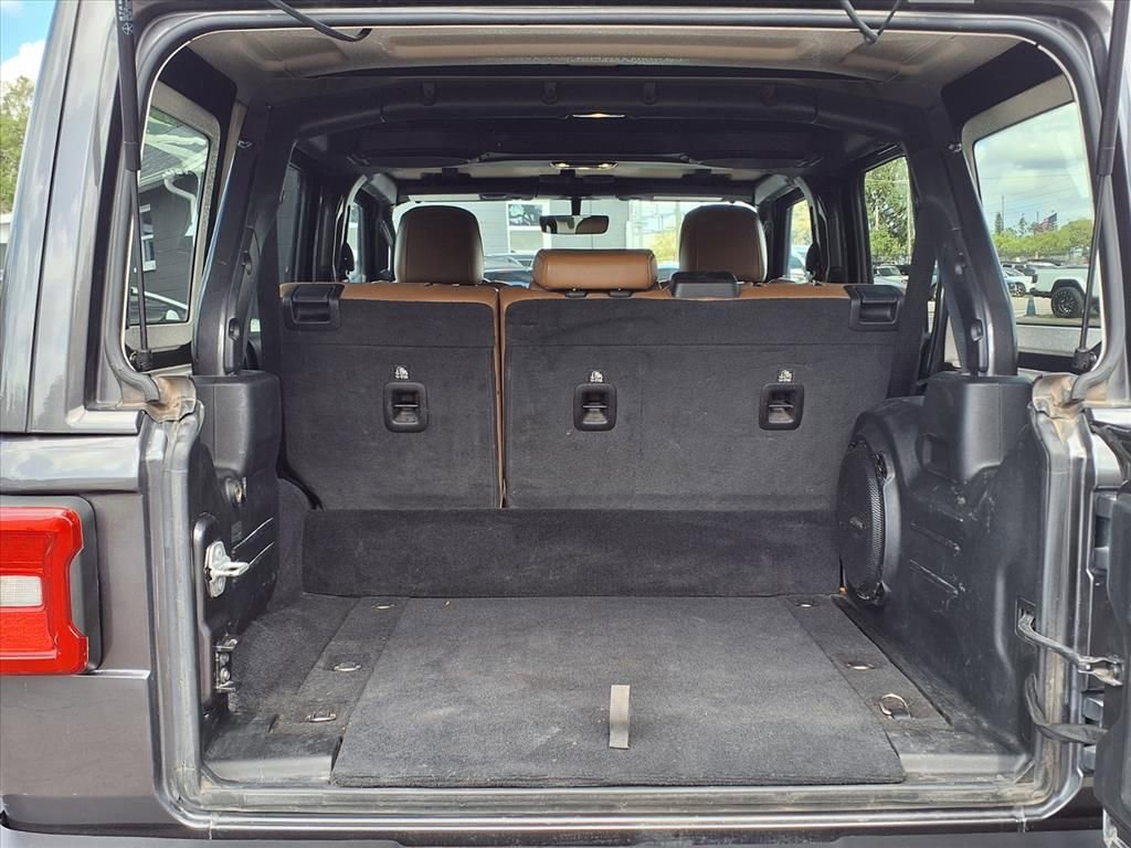 Used 2021 Jeep Wrangler Unlimited Rubicon 4xe w/ Cold Weather Group image 19