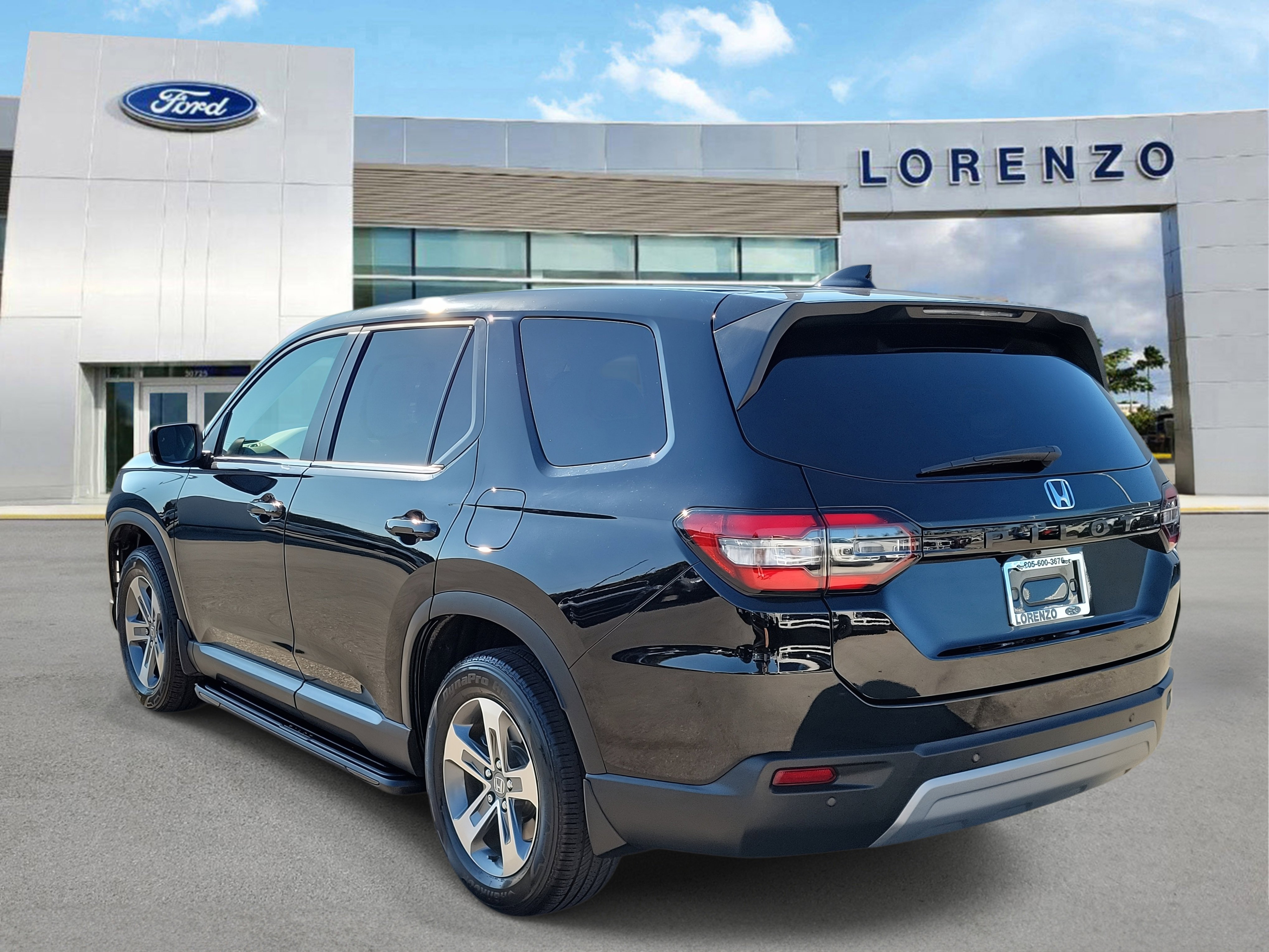 Used 2023 Honda Pilot EX-L image 7