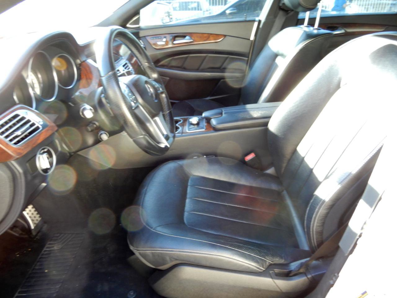 Used 2014 Mercedes-Benz CLS 550 4MATIC w/ Premium 1 Package image 10