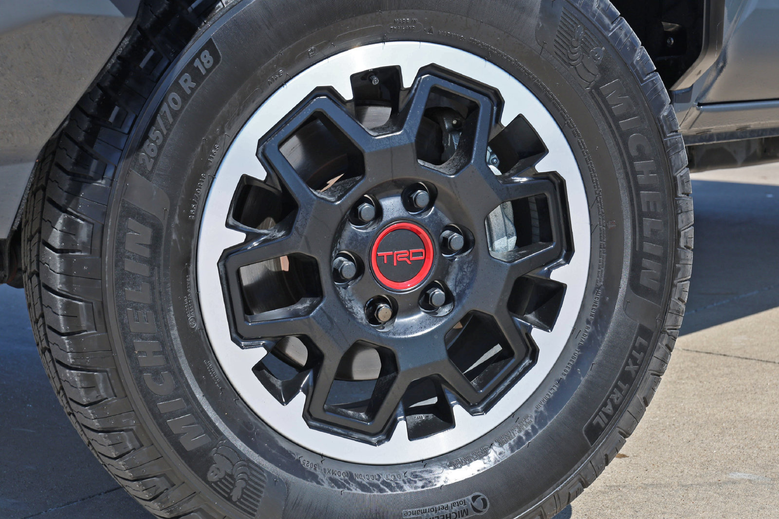Used 2025 Toyota Tacoma TRD Pro w/ Tow Tech Package AWD/4WD image 13