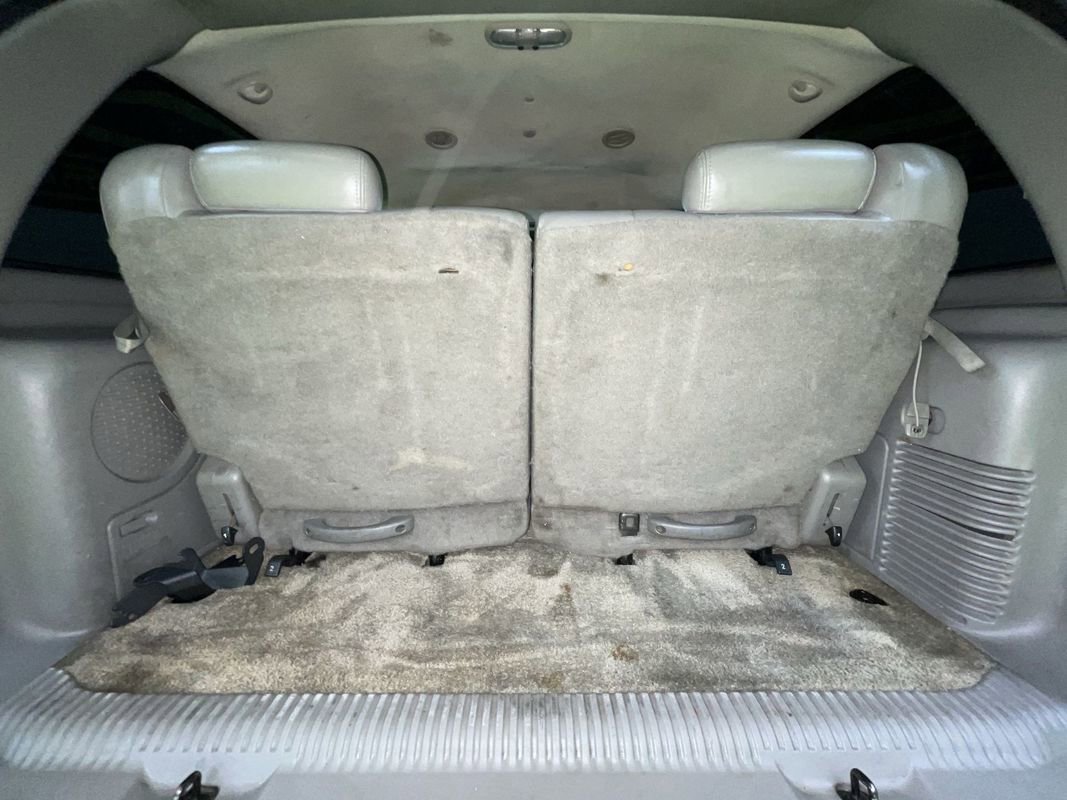 Used 2003 GMC Yukon Denali image 29