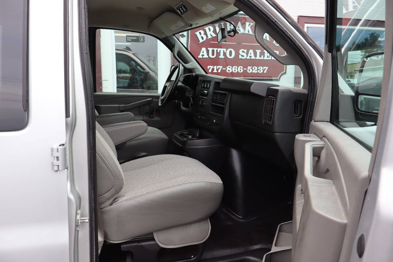Used 2018 Chevrolet Express 2500 LS w/ Driver Convenience Package RWD image 7