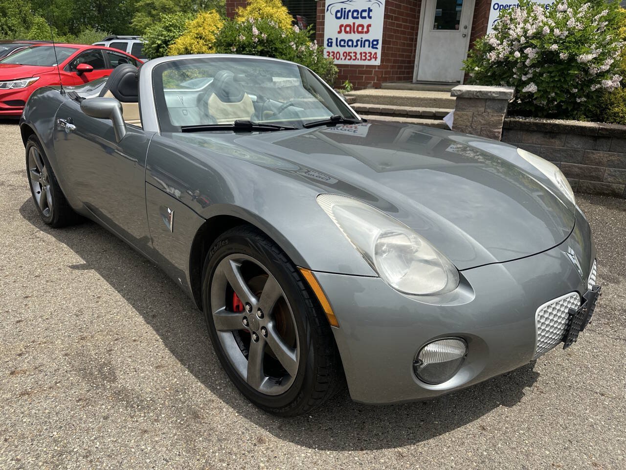 Used 2006 Pontiac Solstice Convertible w/ Premium Package RWD image 9