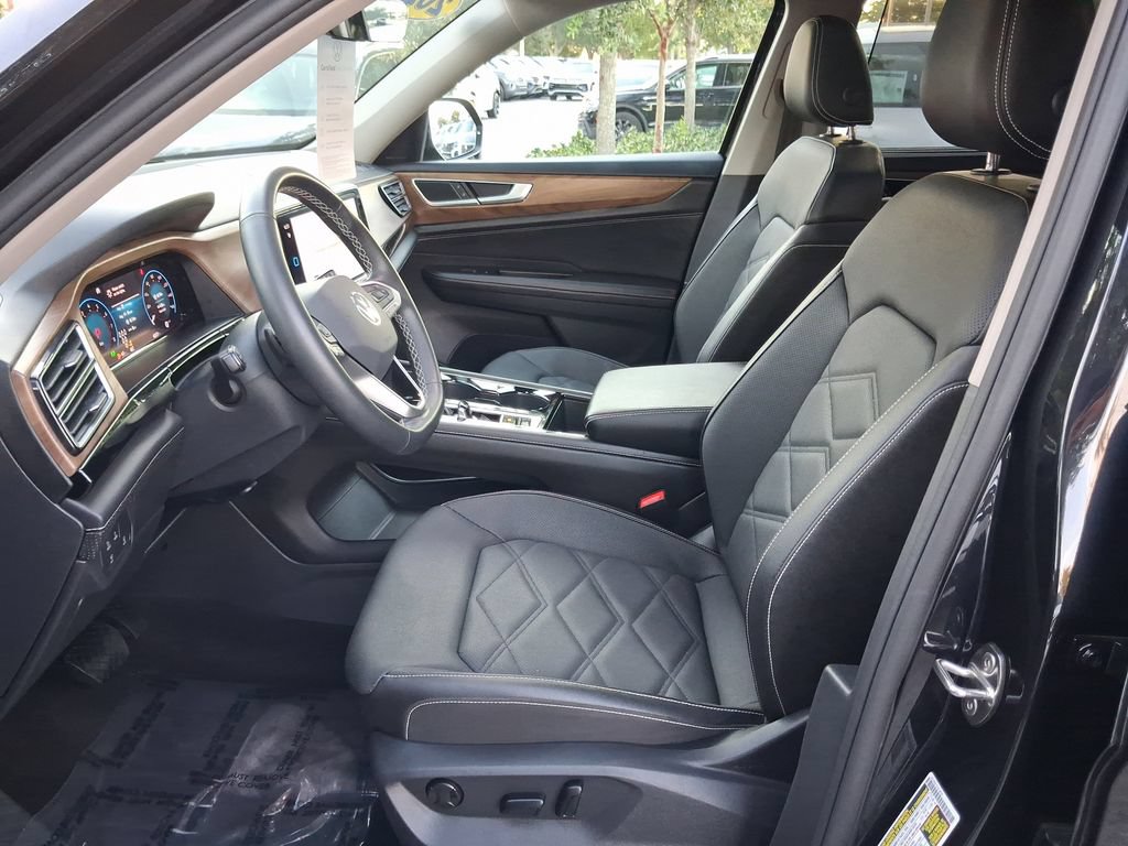 Certified 2024 Volkswagen Atlas SE FWD image 14