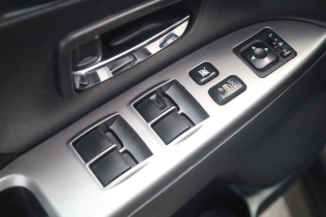 Used 2021 Mitsubishi Outlander Sport SE FWD image 13