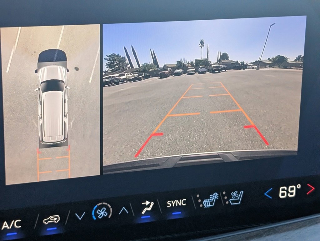 New 2026 Chevrolet Suburban High Country image 19