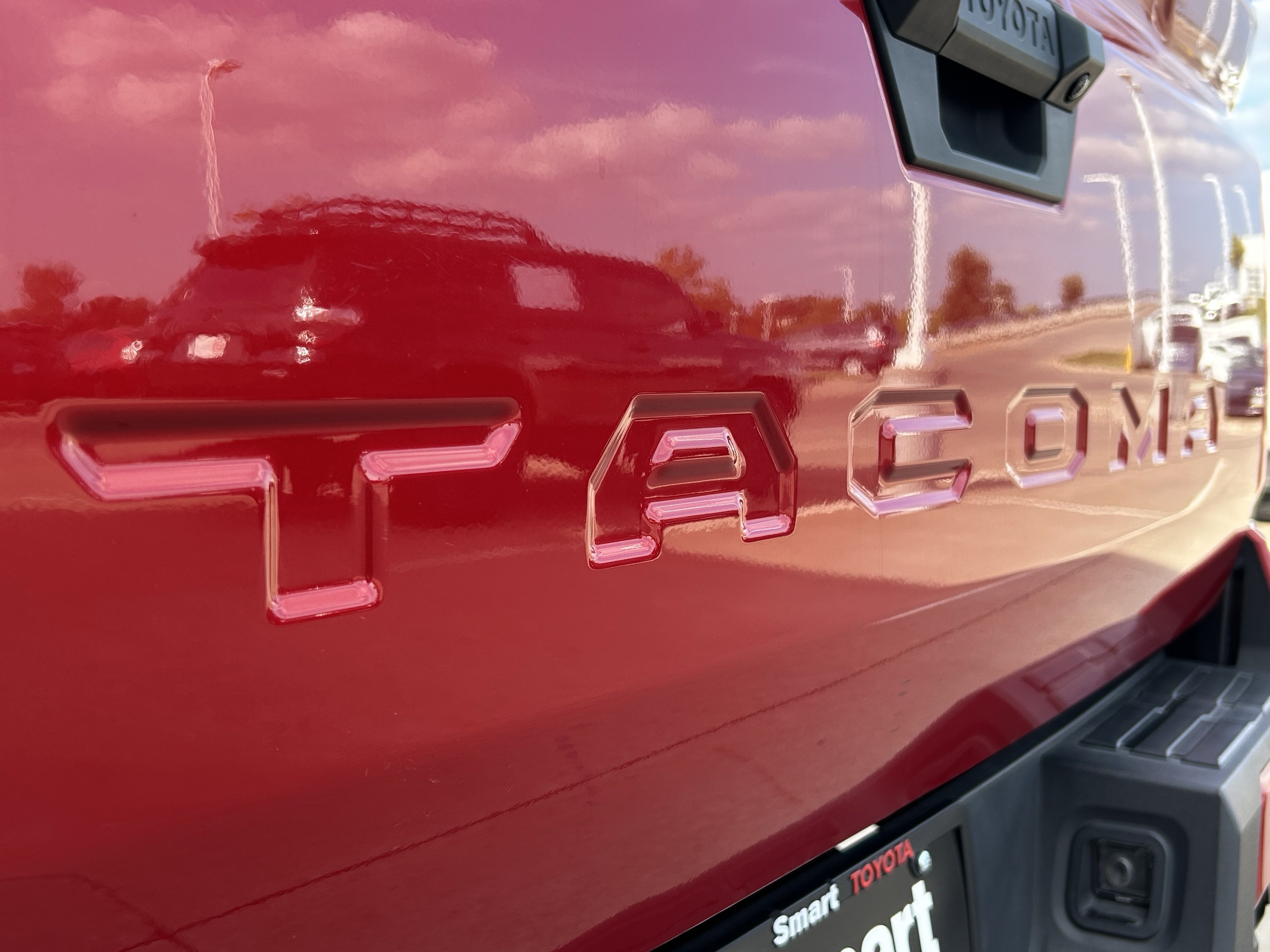 Used 2024 Toyota Tacoma TRD Off-Road AWD/4WD image 8