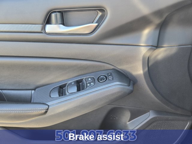 Used 2024 Nissan Altima 2.5 SV FWD image 34