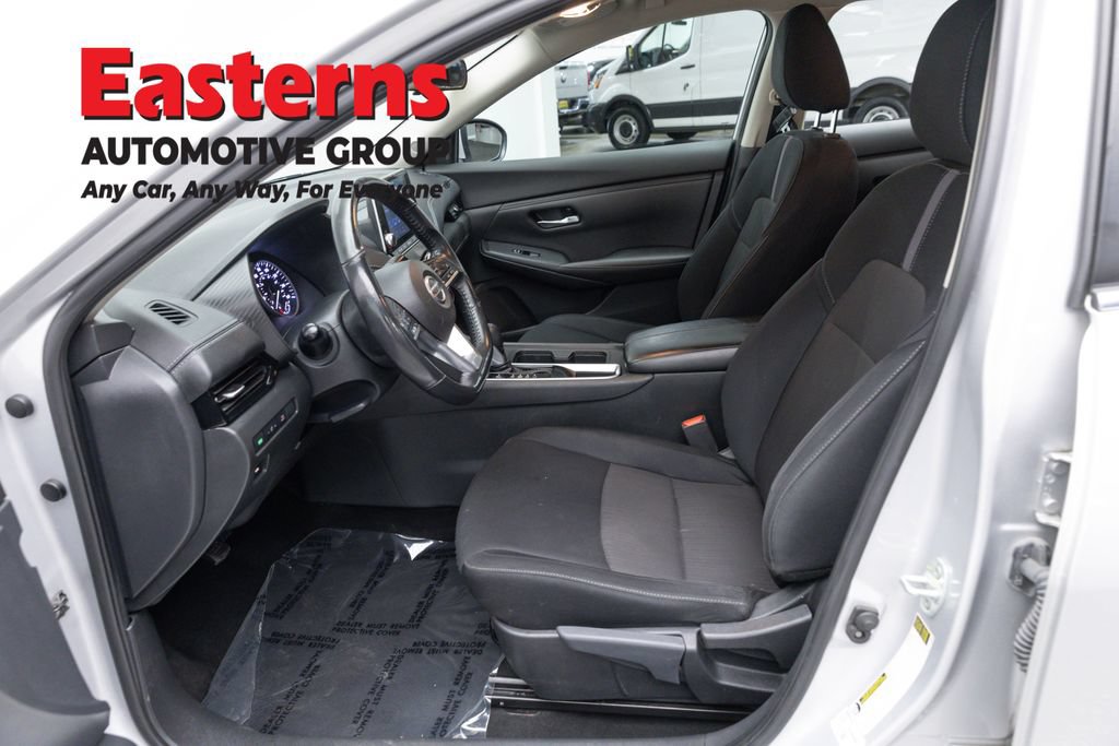 Used 2023 Nissan Sentra SV FWD image 14