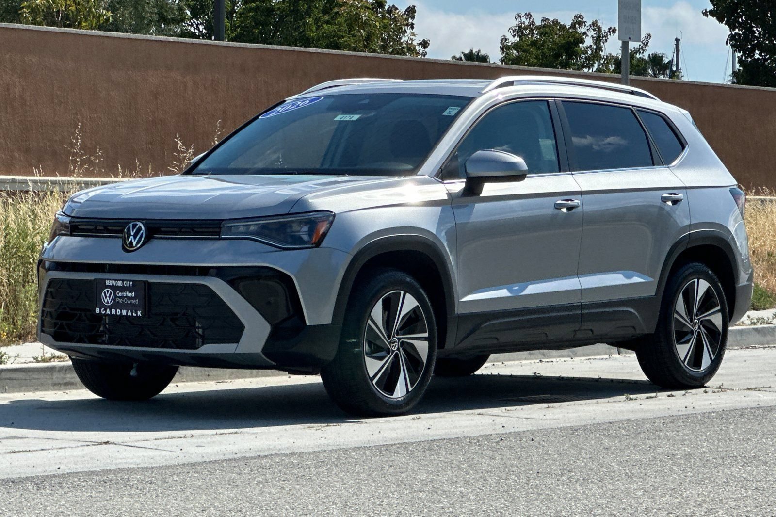 Certified 2026 Volkswagen Taos SE w/ Panoramic Sunroof Package AWD/4WD image 8