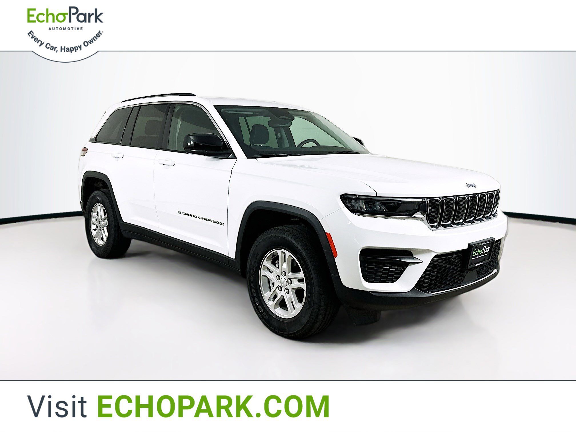 Used 2022 Jeep Grand Cherokee Laredo w/ Luxury Tech Group I