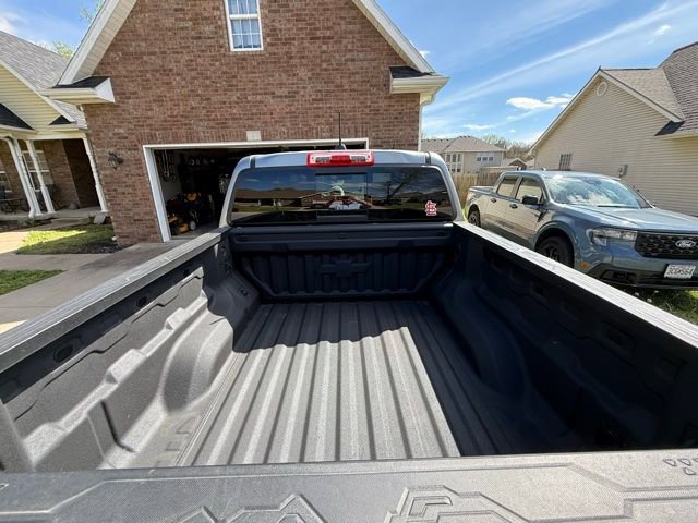 Used 2025 Chevrolet Colorado Z71 w/ Z71 Convenience Package 2 image 4