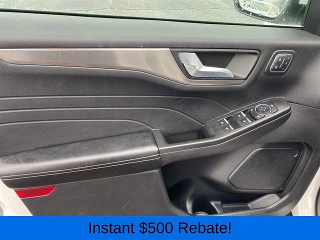 Used 2022 Ford Escape Titanium image 17