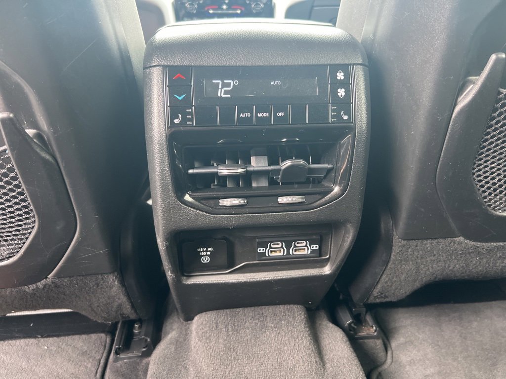 Used 2022 Jeep Grand Cherokee L Limited image 10