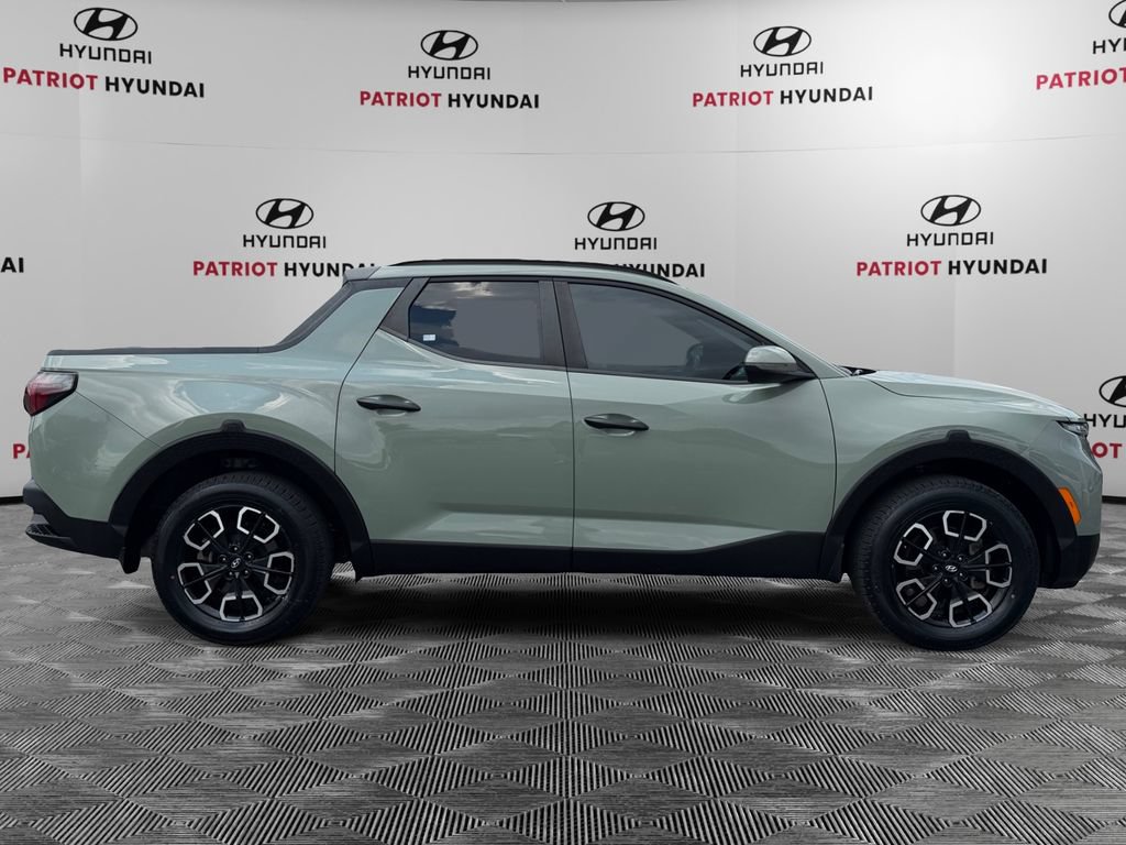 Used 2022 Hyundai Santa Cruz SEL w/ Activity Package FWD image 2