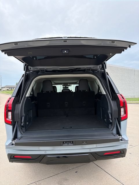 New 2027 Ford Expedition Max Platinum w/ Driver's Package AWD/4WD image 8