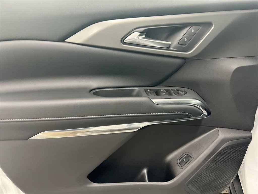 New 2026 Chevrolet Traverse LT w/ Driver Confidence Package image 21