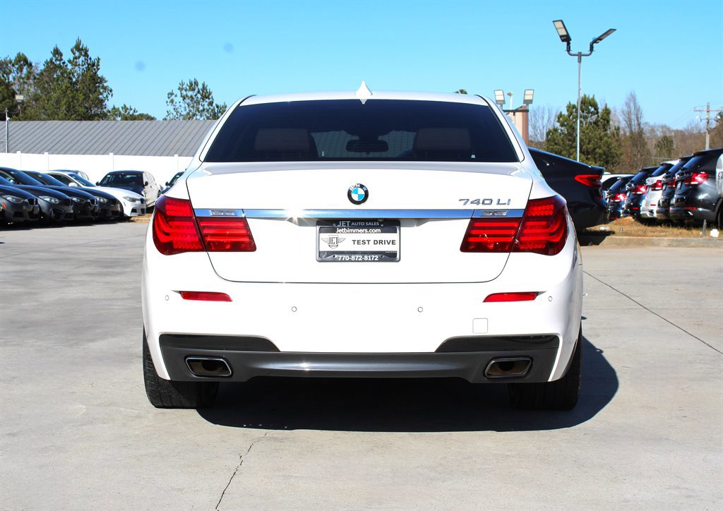Used 2013 BMW 740Li image 6