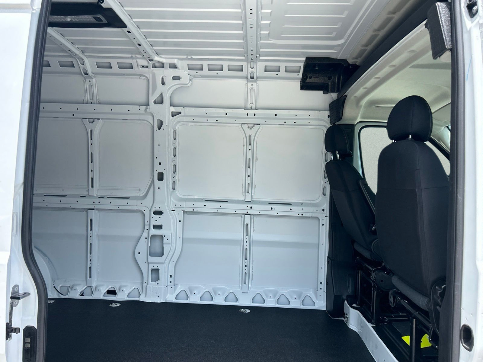 New 2026 RAM ProMaster 2500 w/ Advanced Safety Group FWD image 32